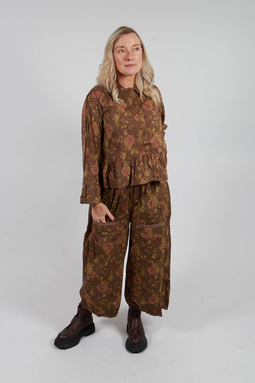 Gus Trousers in Popeline Havane Fleure