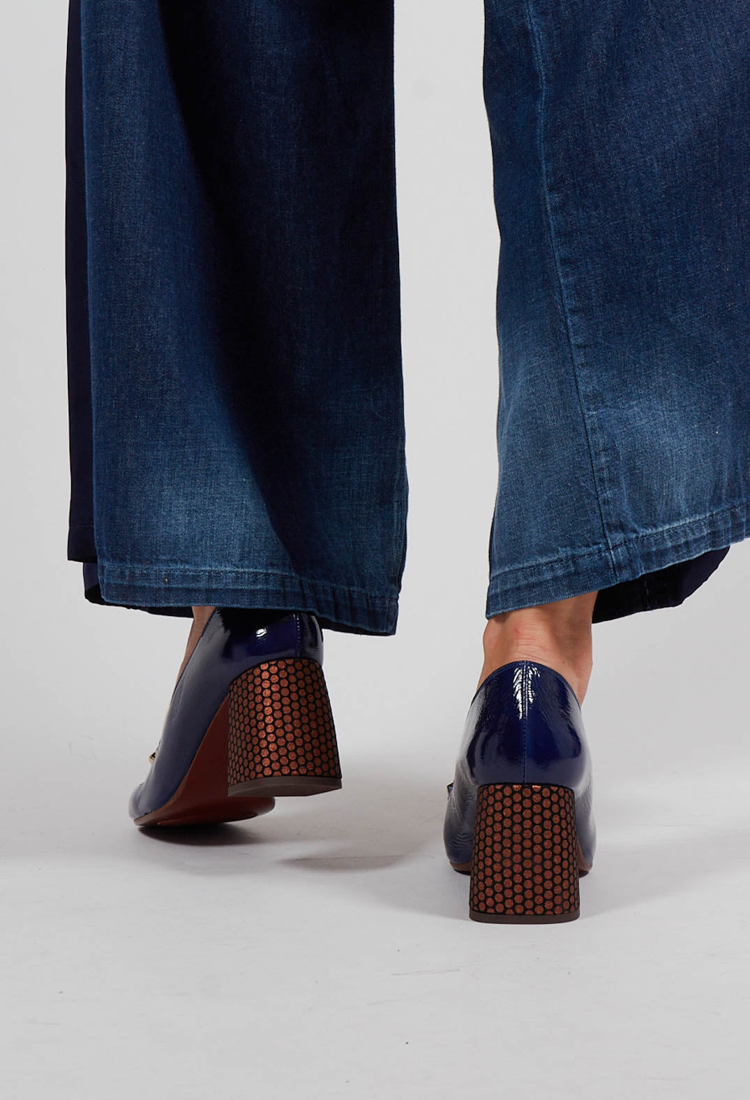 Sybro Block Heel Shoes in Navy and Cream