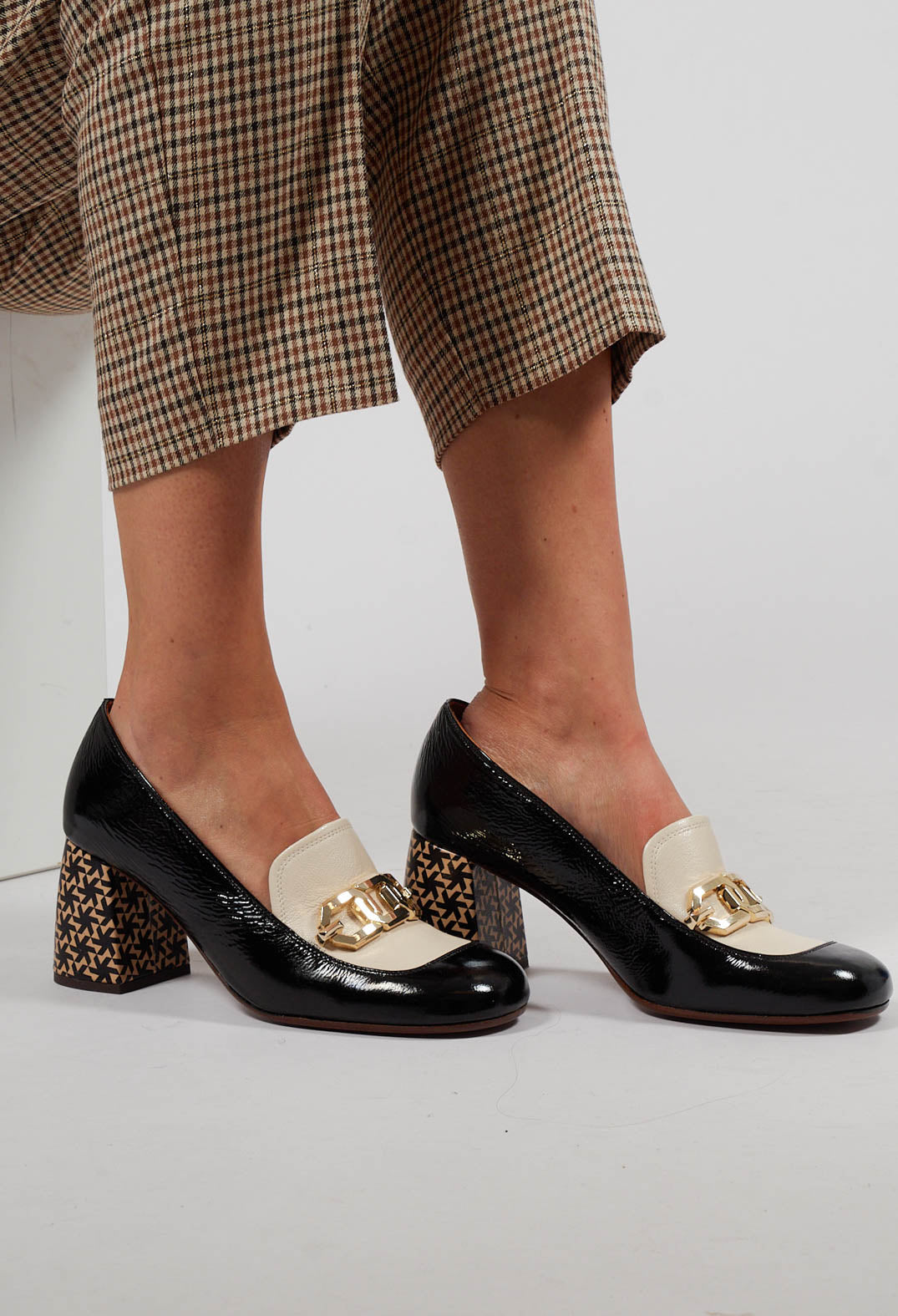 Sybro Block Heel Shoes in Black and Cream