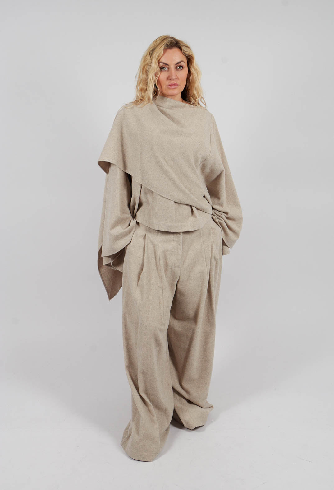 Wide Leg Trousers in Lana