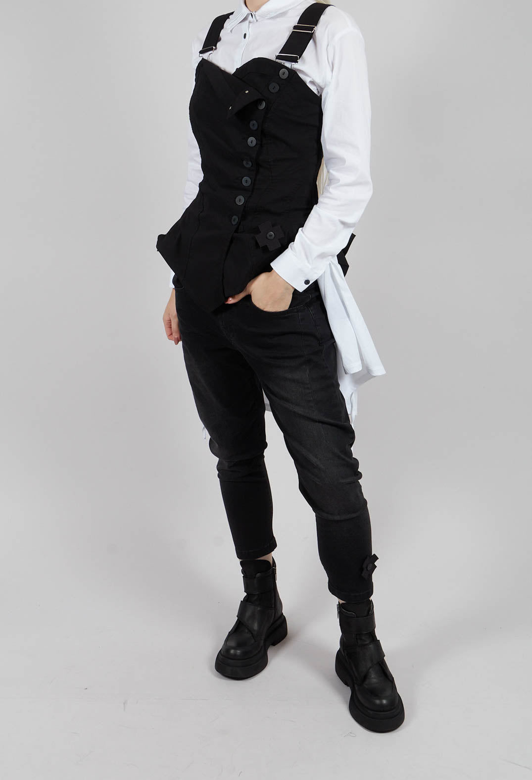 A New Jeans in Black