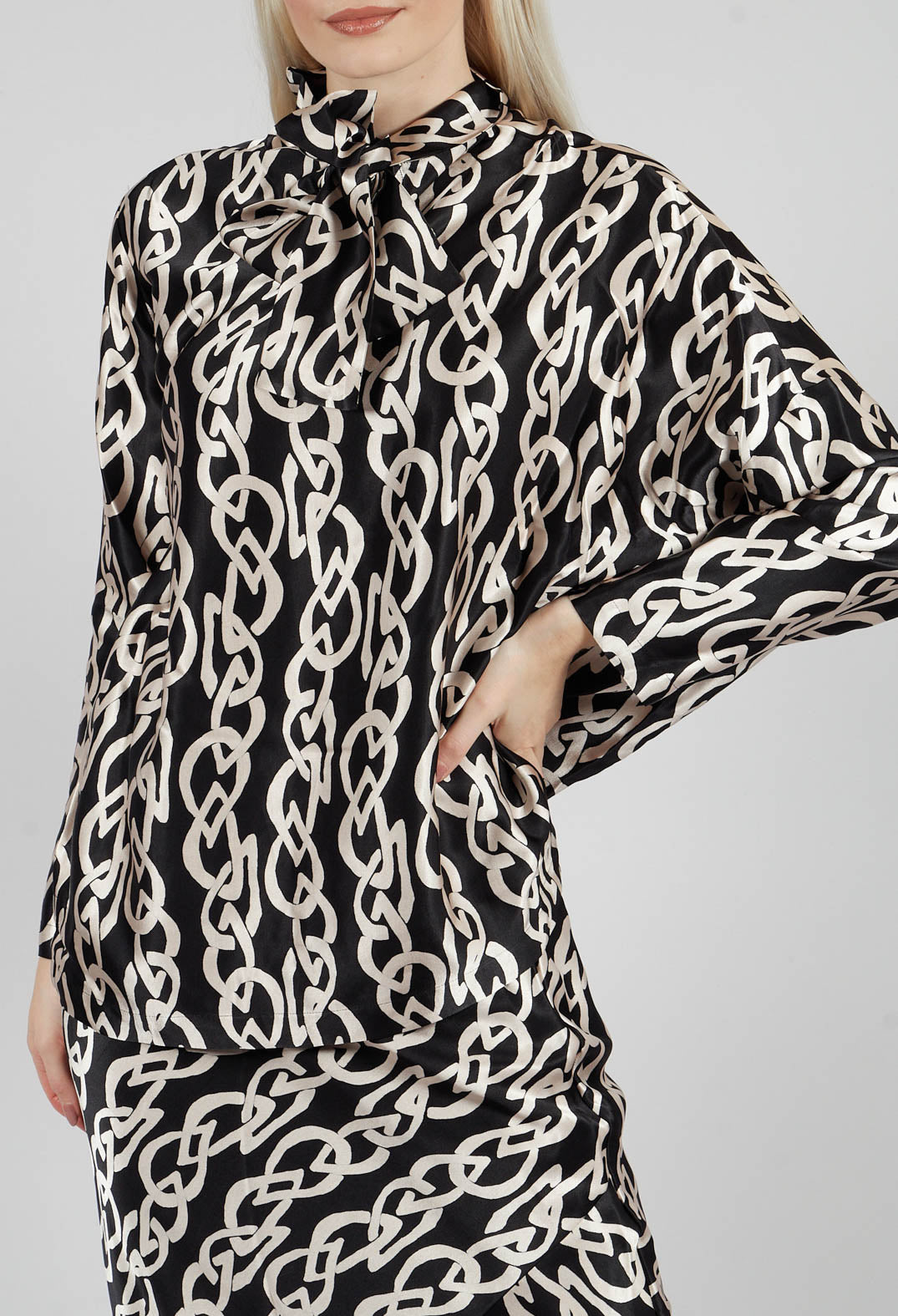 Noce Blouse in Black and Beige