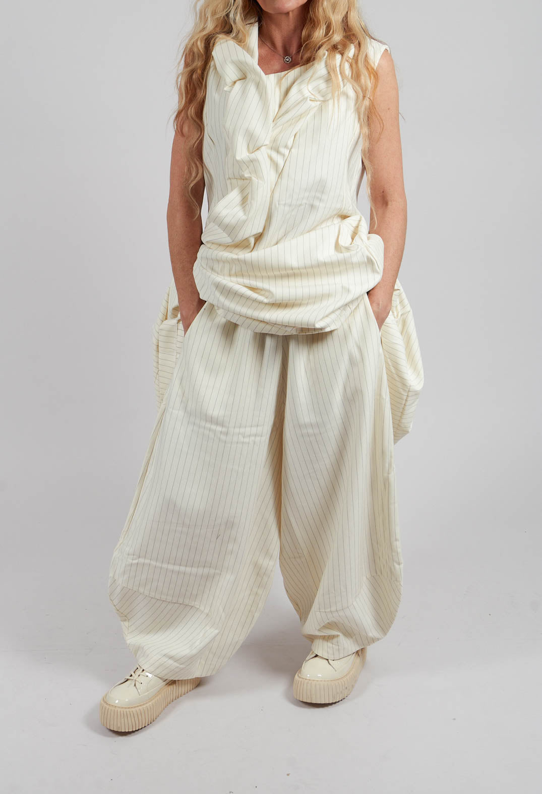 Wide Tulip Hem Trousers in Cream