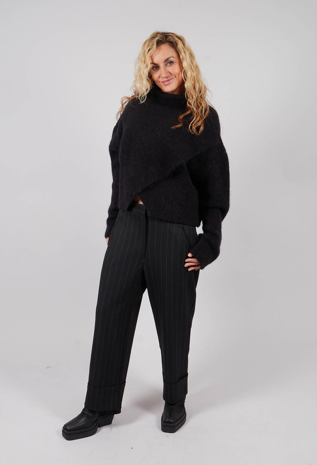 Zela Trousers in Black Brit