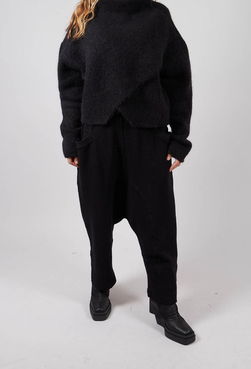 Baggy Trousers in Black Solid