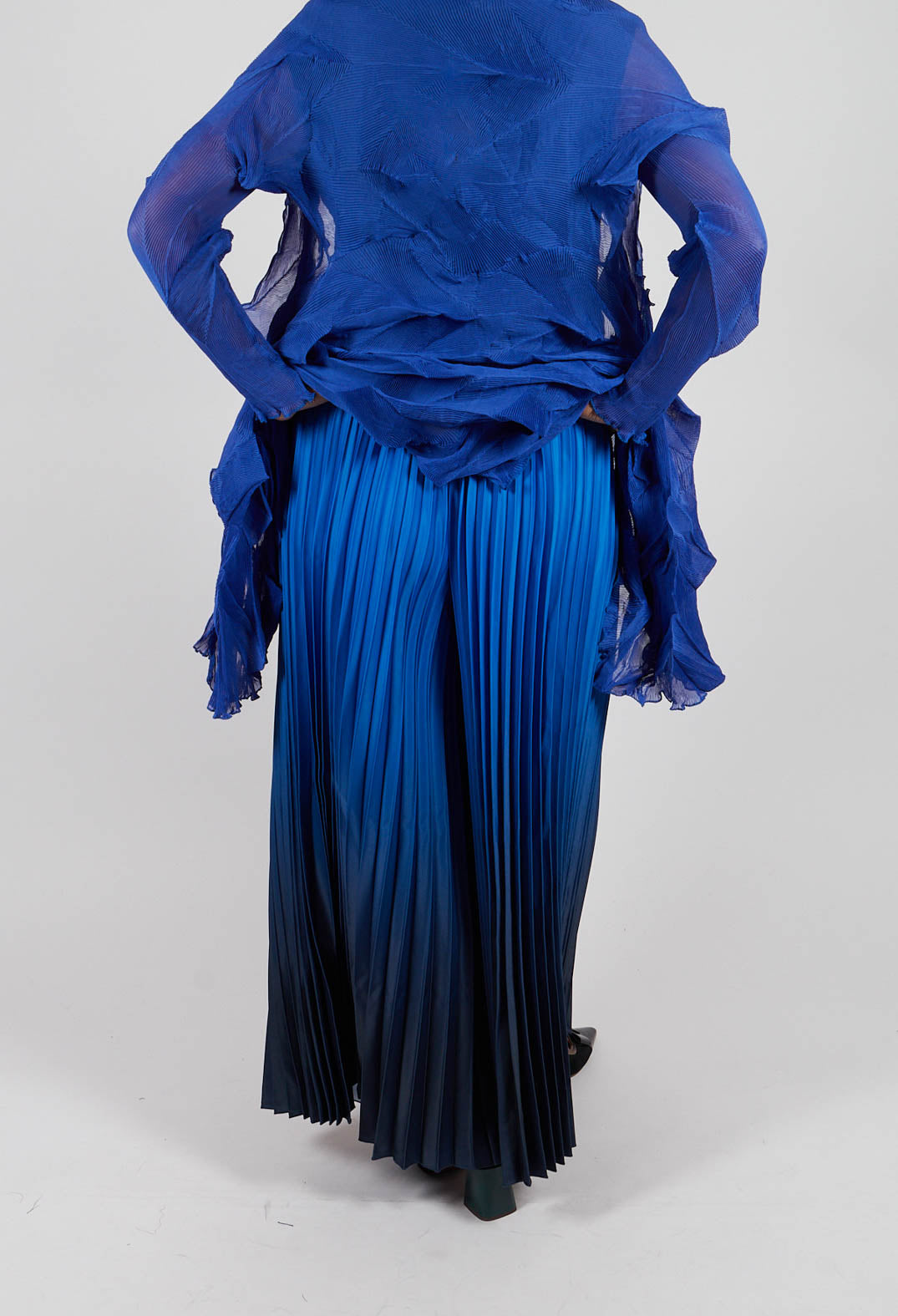 Boxy Trousers in Black and Royal