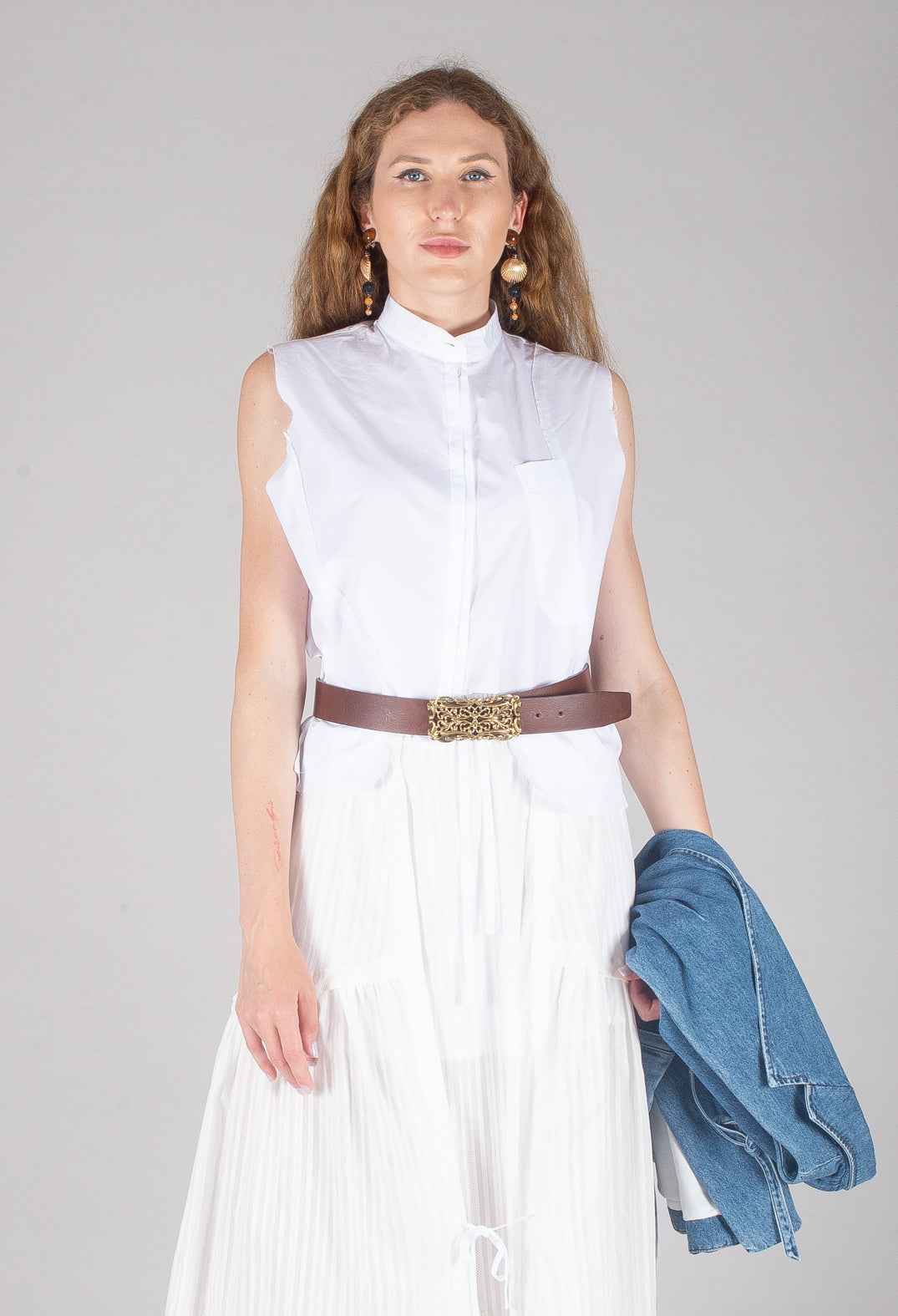 High Collar Sleeveless Shirt in White
