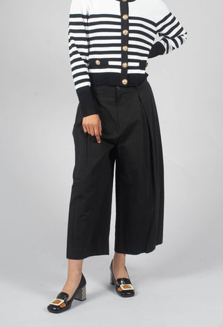 Pleated Trousers in Black
