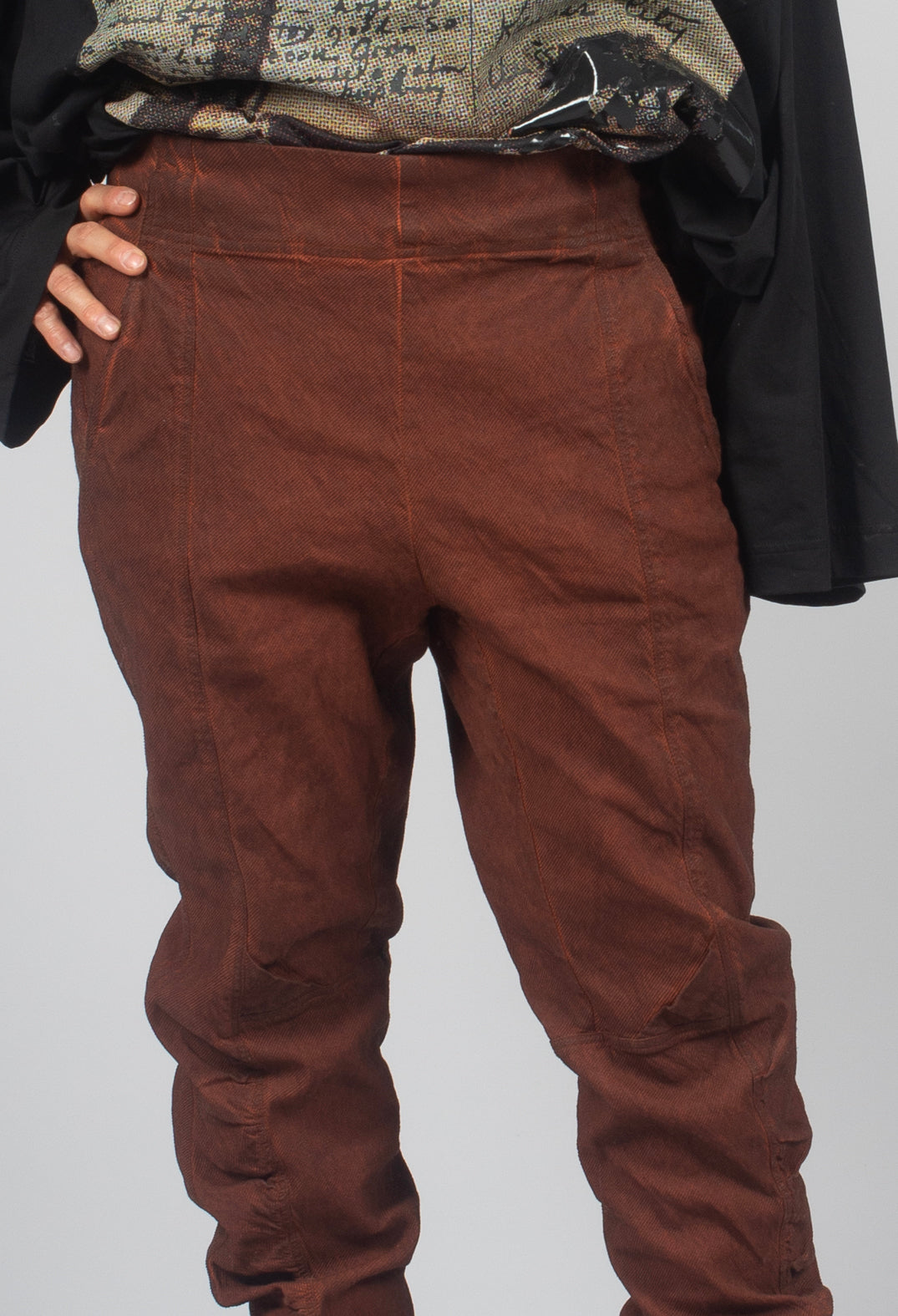 Slim Fit Trousers with Ruched Leg in Crab Cloud - 2120104