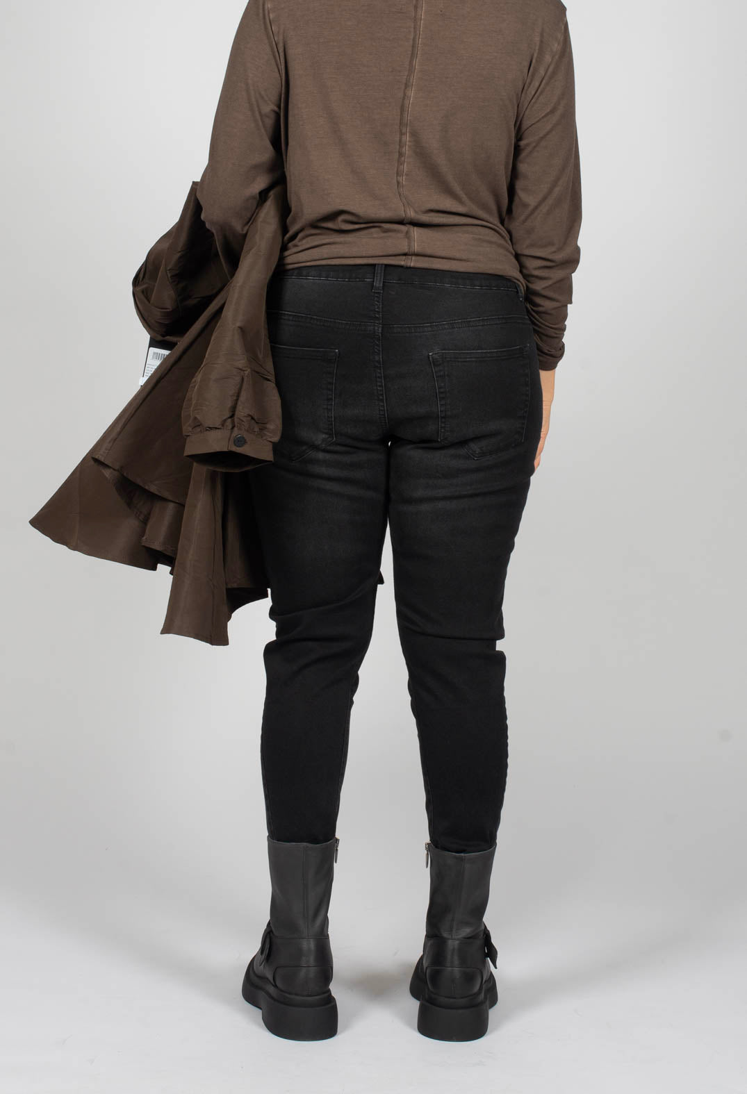 A New Jeans in Black