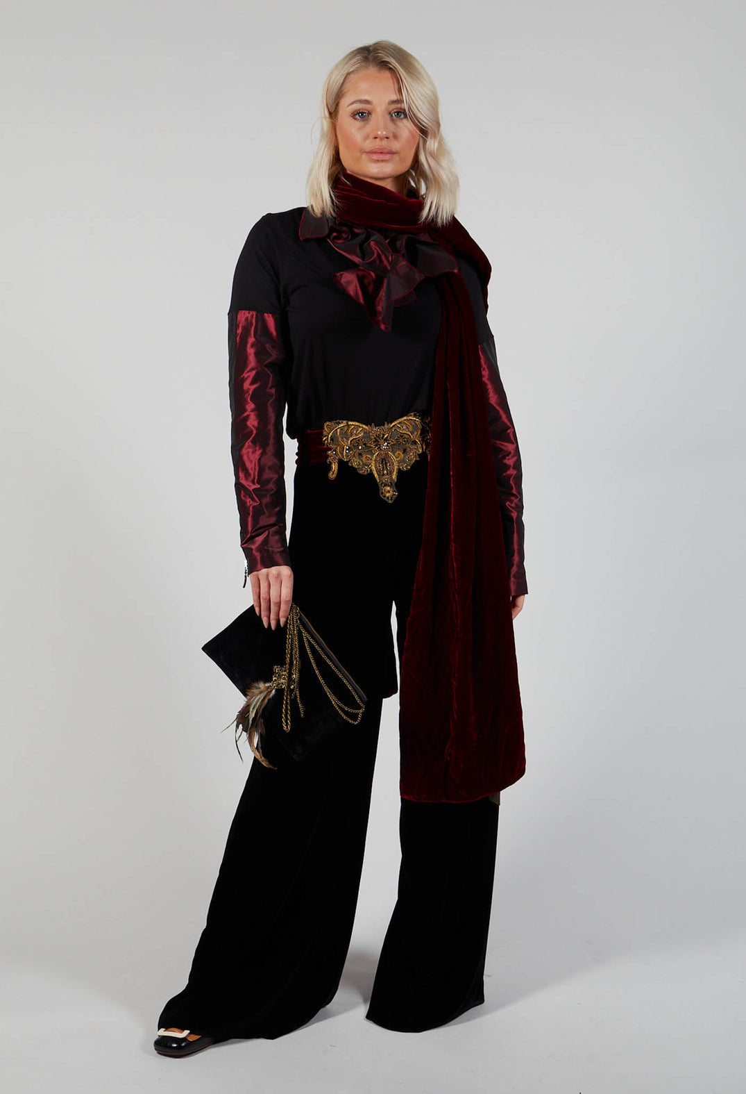 Jersey Top with Contrasting Sleeves and Neck in Black and Burgundy