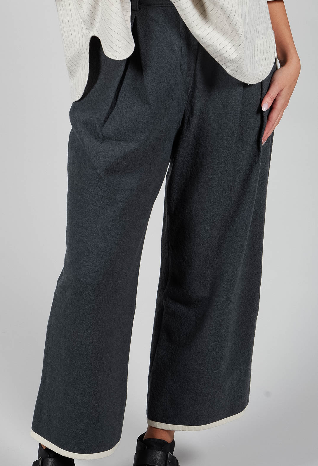 Pleated Trousers with Contrast Lining in Blue Grey