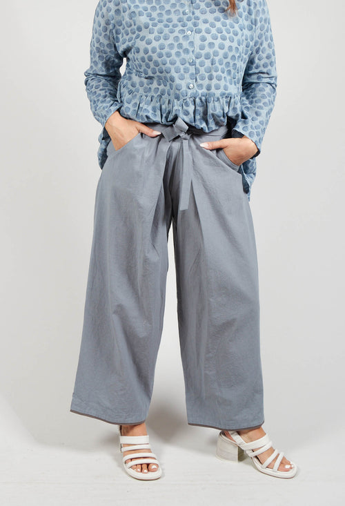 Wide Leg Trousers with Tie Waist in Vernil