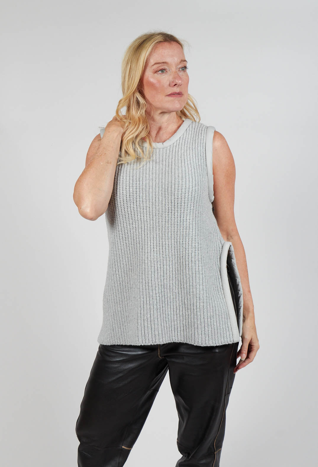 Shi Sleeveless Jumper in Fog