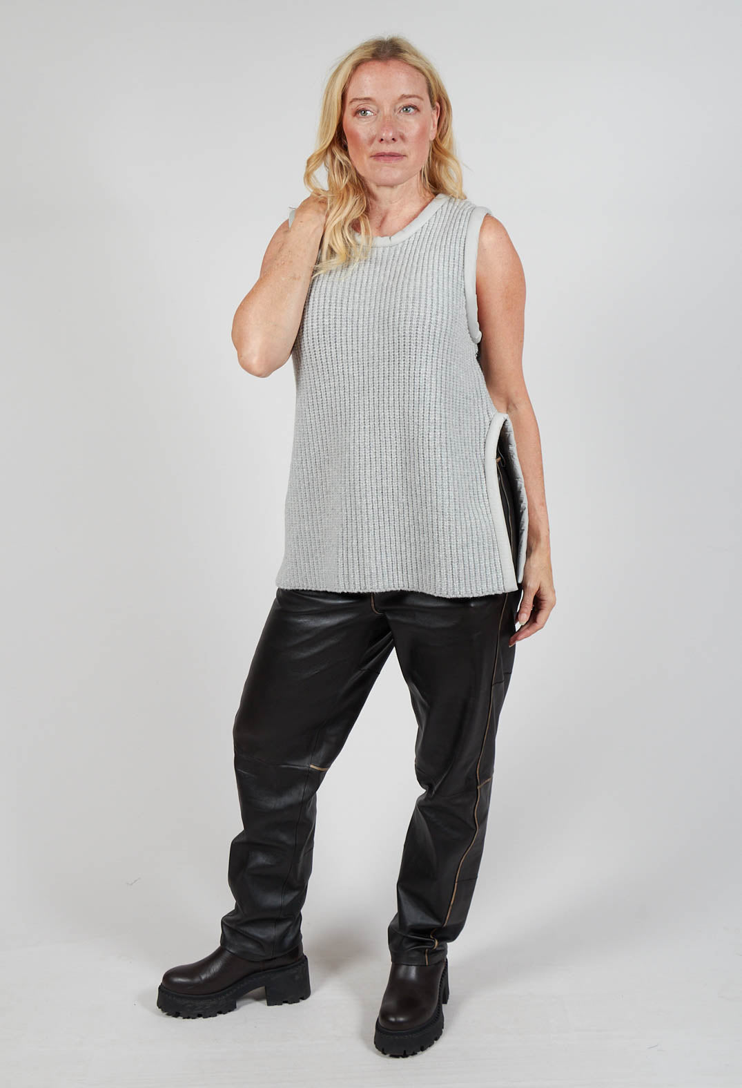 Shi Sleeveless Jumper in Fog
