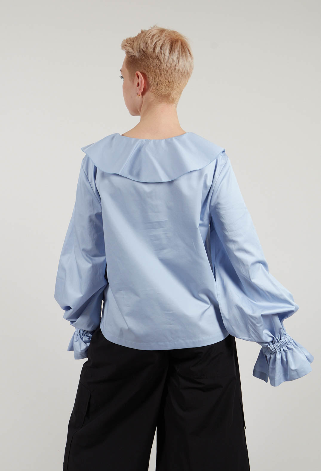 Utis Blouse in Light Blue