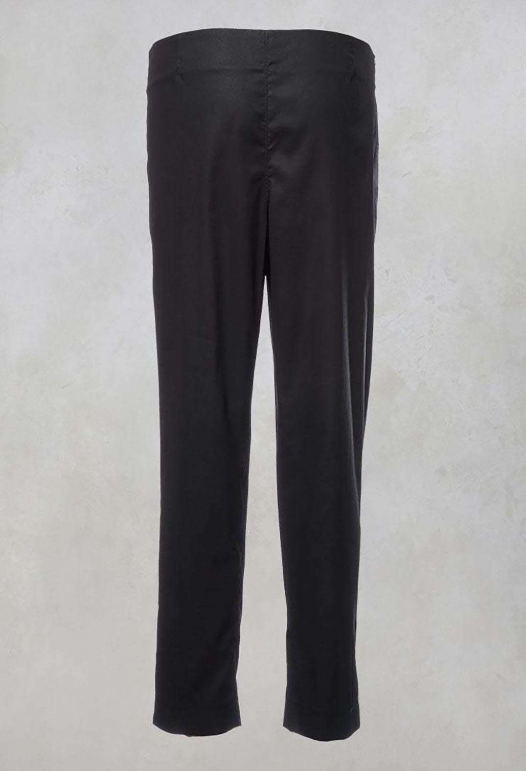 Cropped Straight Leg Trousers in Black