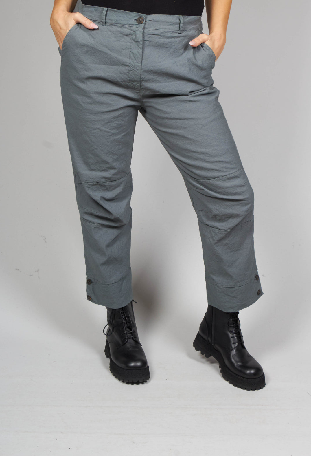 Trousers in Ferro