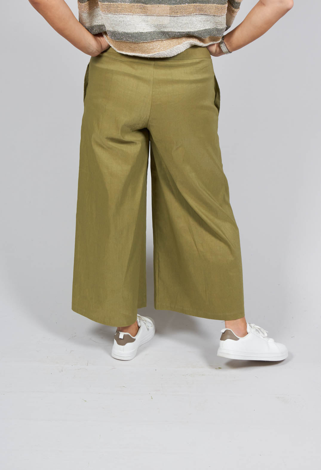 Culotte Trousers in Olive Green