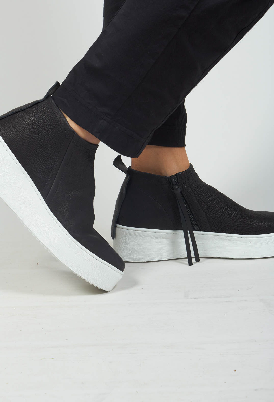 Zip Up Chunky Shoe in Black and White