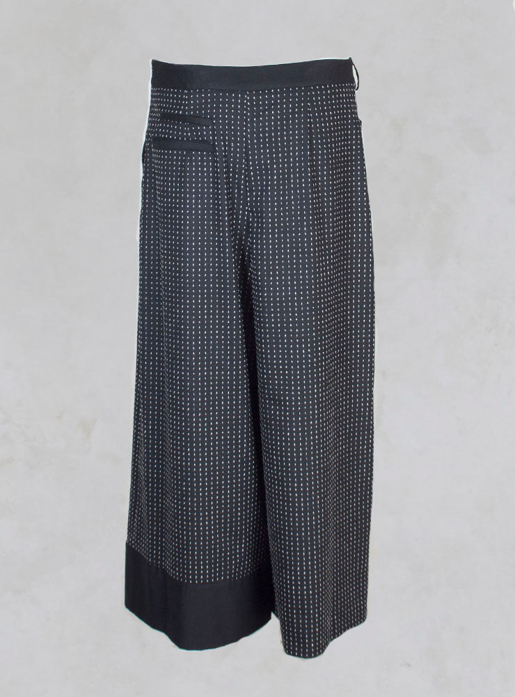 Wide Leg Trousers with Pattern in White/Black