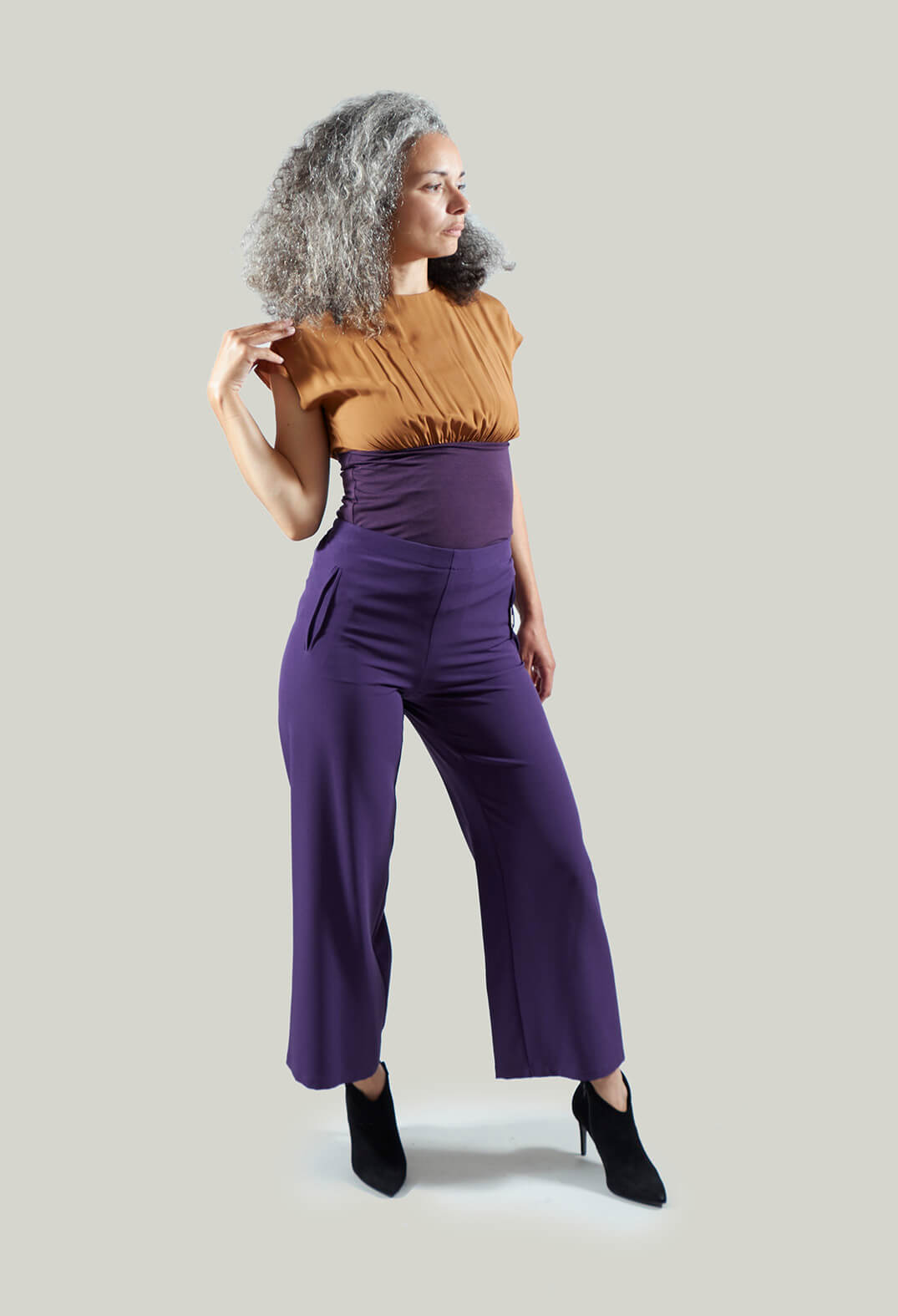 Straight Leg Wide Trousers in Amethyst