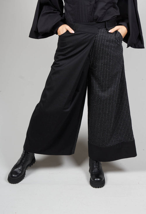 Wide Leg Trousers with Pattern in White/Black