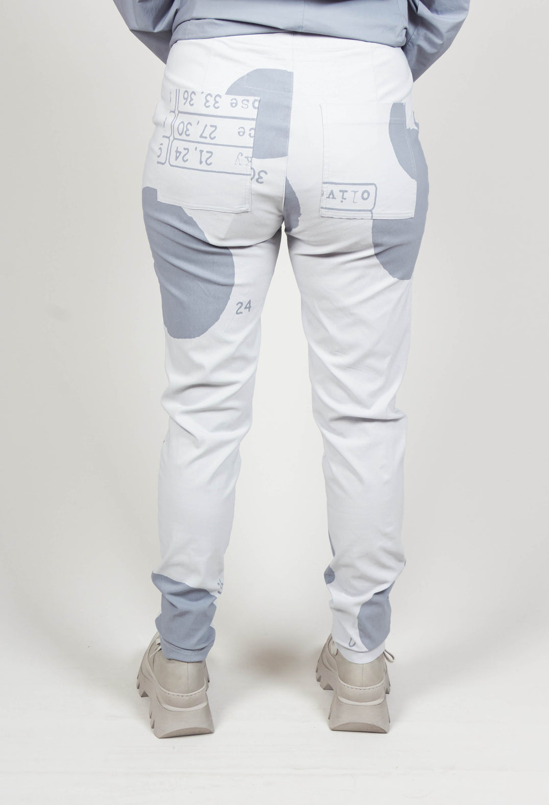 Skinny Fit Trousers in Water Print