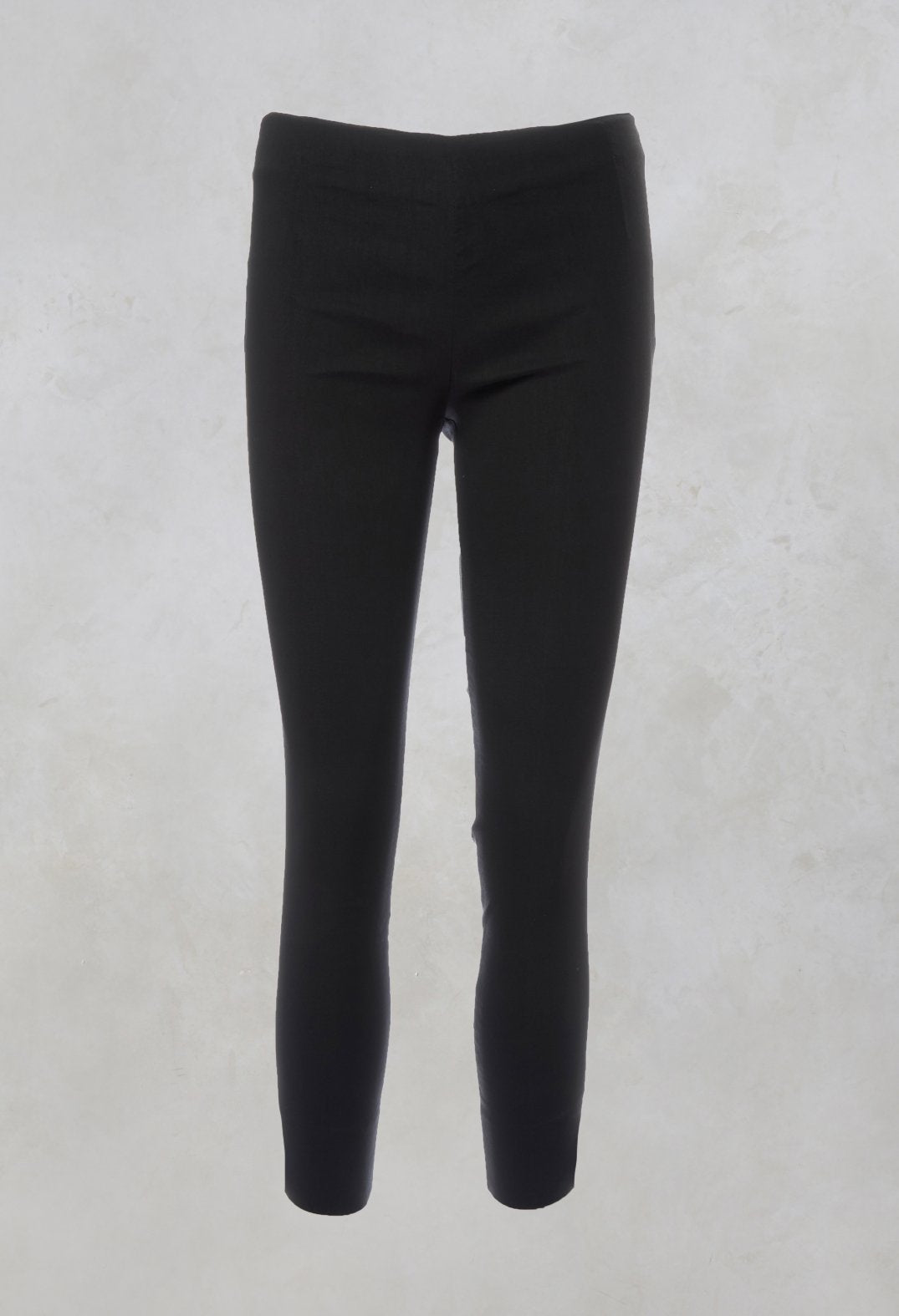 Skinny Trousers in Nero