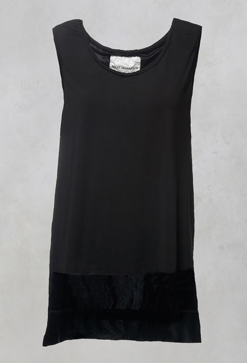 Chartress Top with Drop Hem at Back in Black