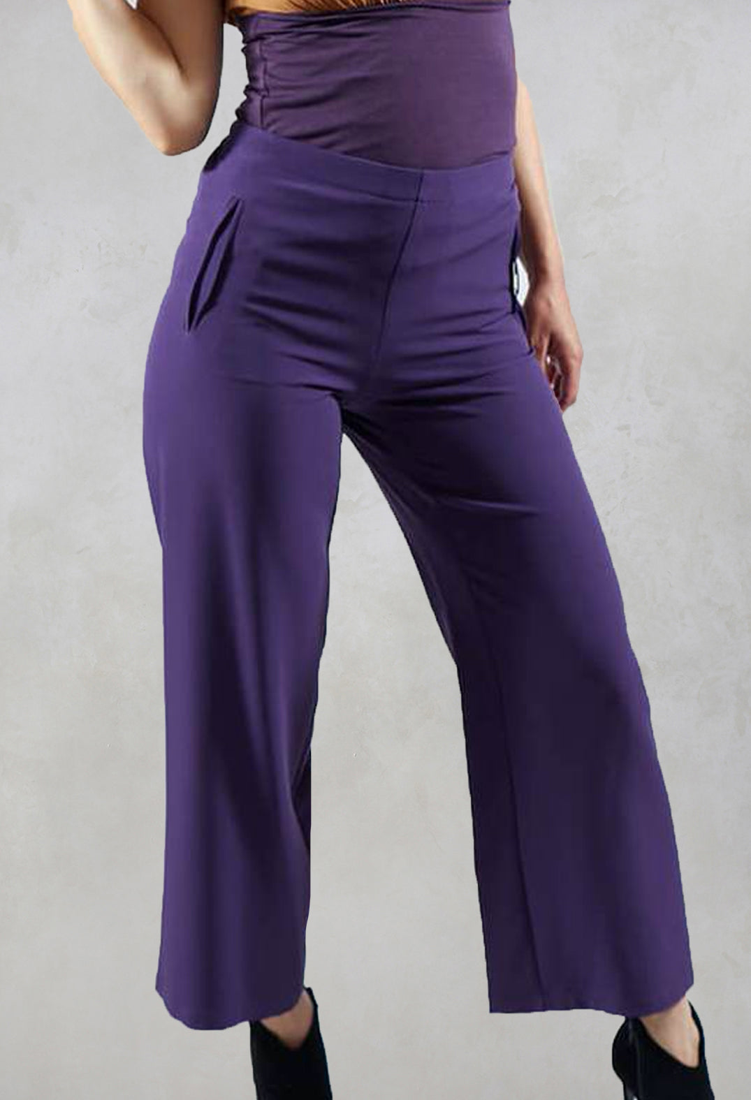 Straight Leg Wide Trousers in Amethyst