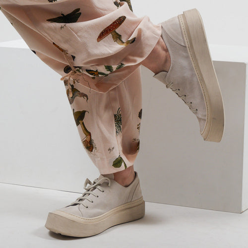 Styling: Trousers & Shoes