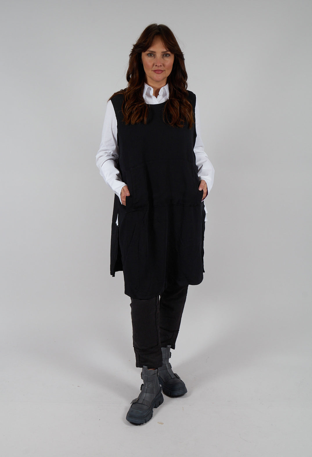 Ockero Sleeveless Dress in Black