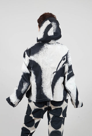 Cropped Hooded Jacket in Black Print - 1001102