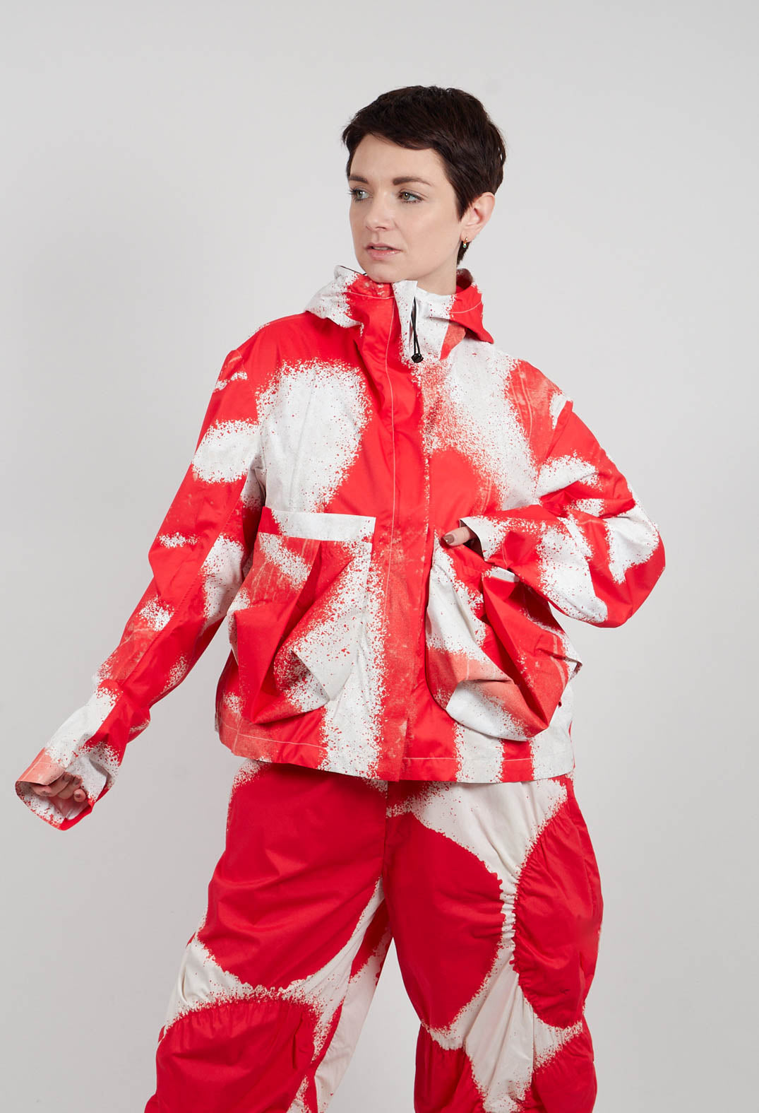 Cropped Hooded Jacket in Ketchup Print - 1001102