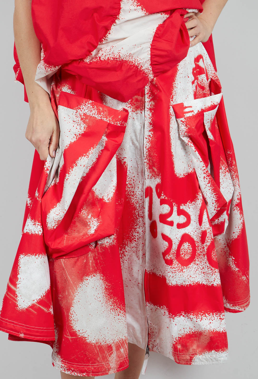 Large Pocket Midi Skirt in Ketchup Print - 1000303