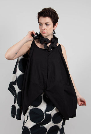 Sleeveless Balloon Top in Black - 1230805