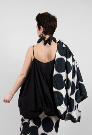 Sleeveless Balloon Top in Black - 1230805