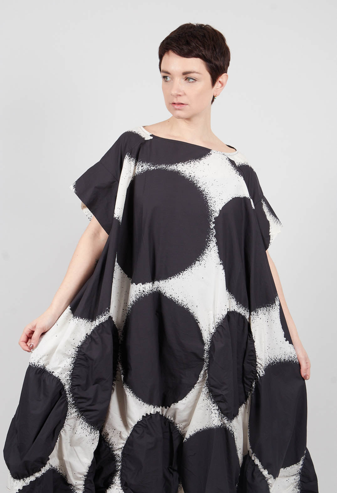 Relaxed T-Shirt Dress in Black Print - 1260901