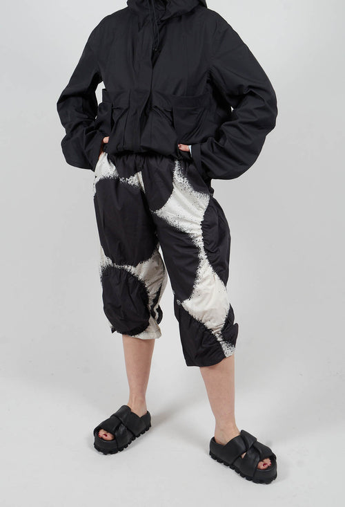 Cropped Balloon Trousers in Black Print - 1260105