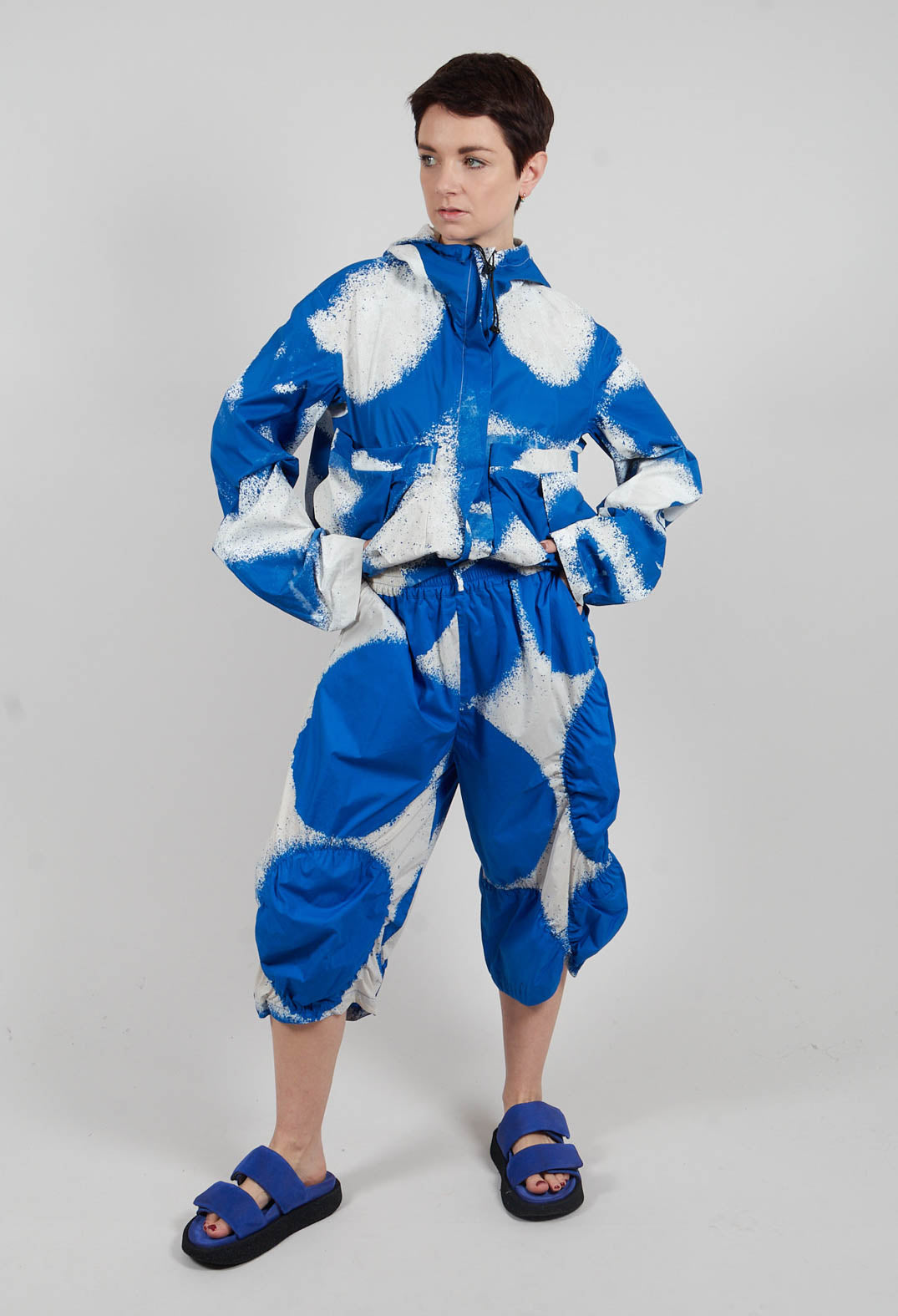 Cropped Balloon Trousers in Electric Print - 1260105