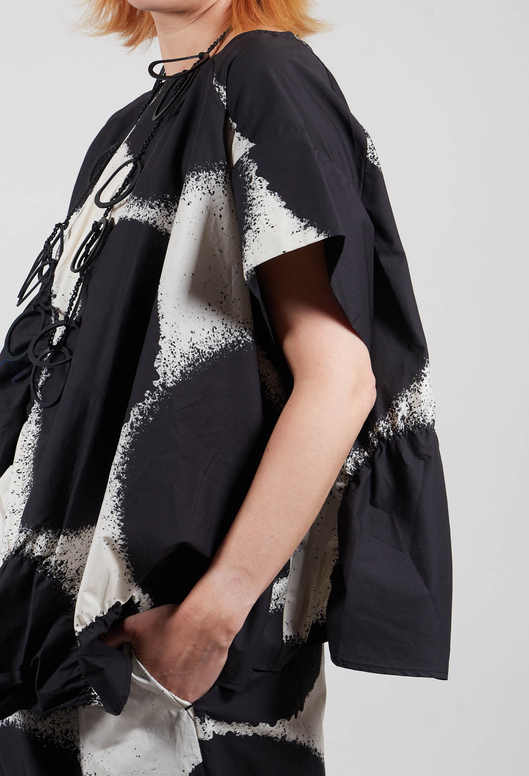 Oversize T-Shirt in Black Print - 1260610