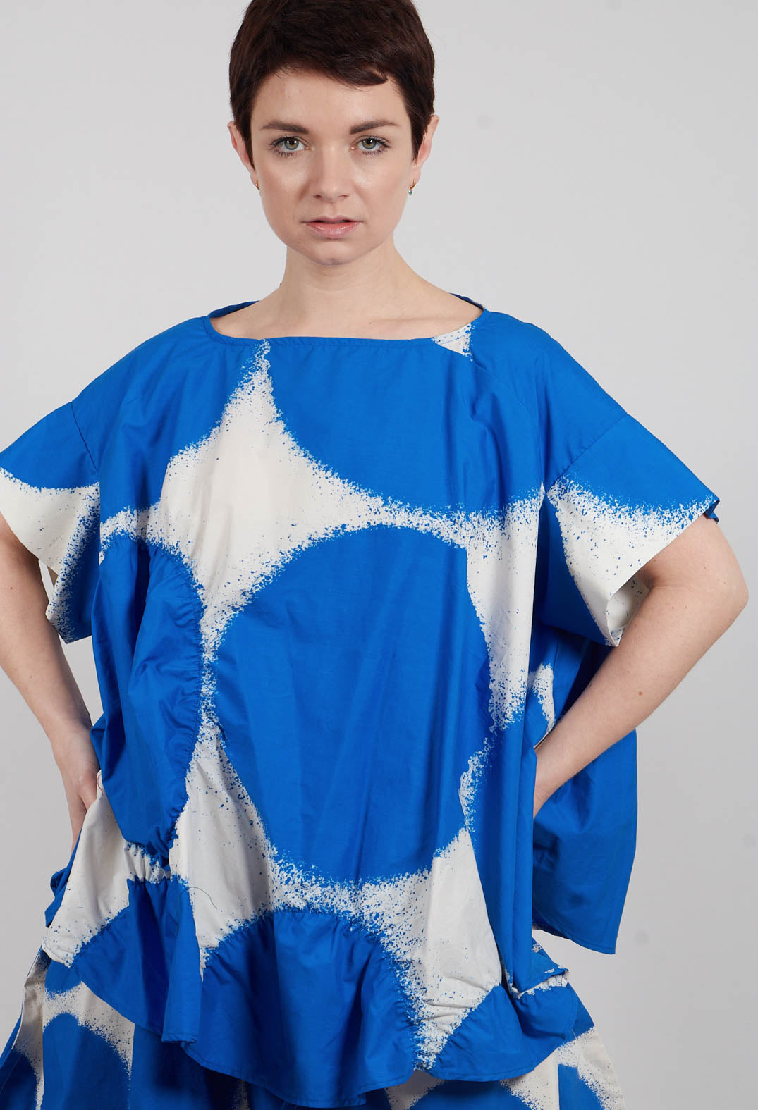 Oversize T-Shirt in Electric Print - 1260610