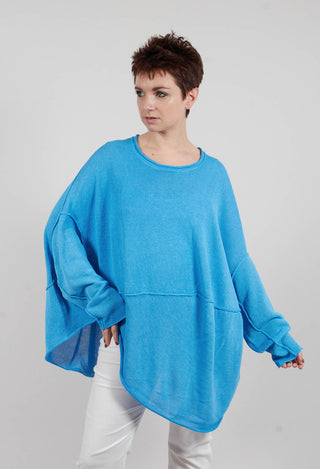 Asymmetric Jumper in Ice Cloud - 1420701
