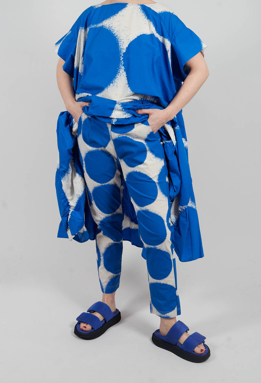 Straight Slim Trousers in Electric Print - 1630103