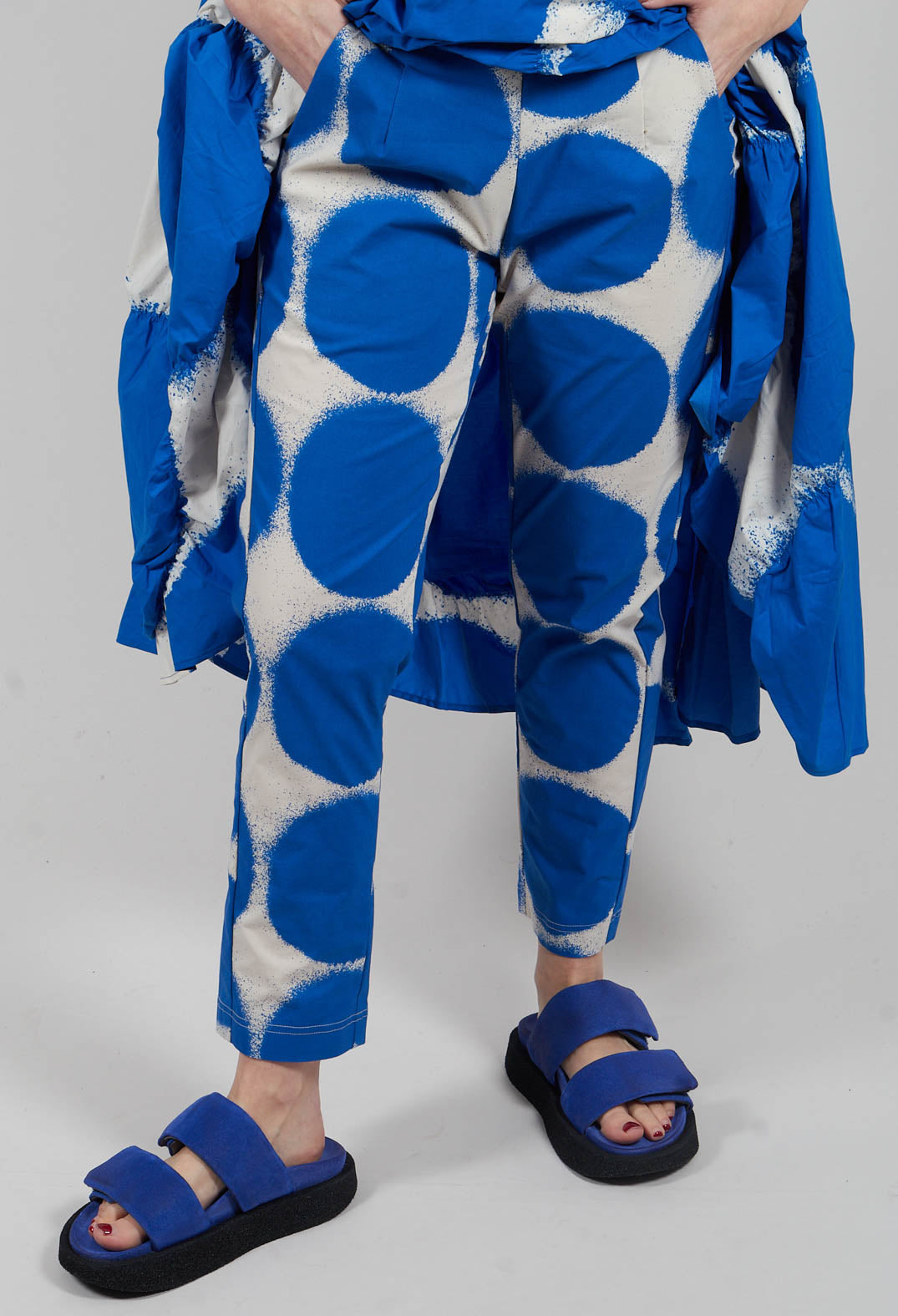 Straight Slim Trousers in Electric Print - 1630103
