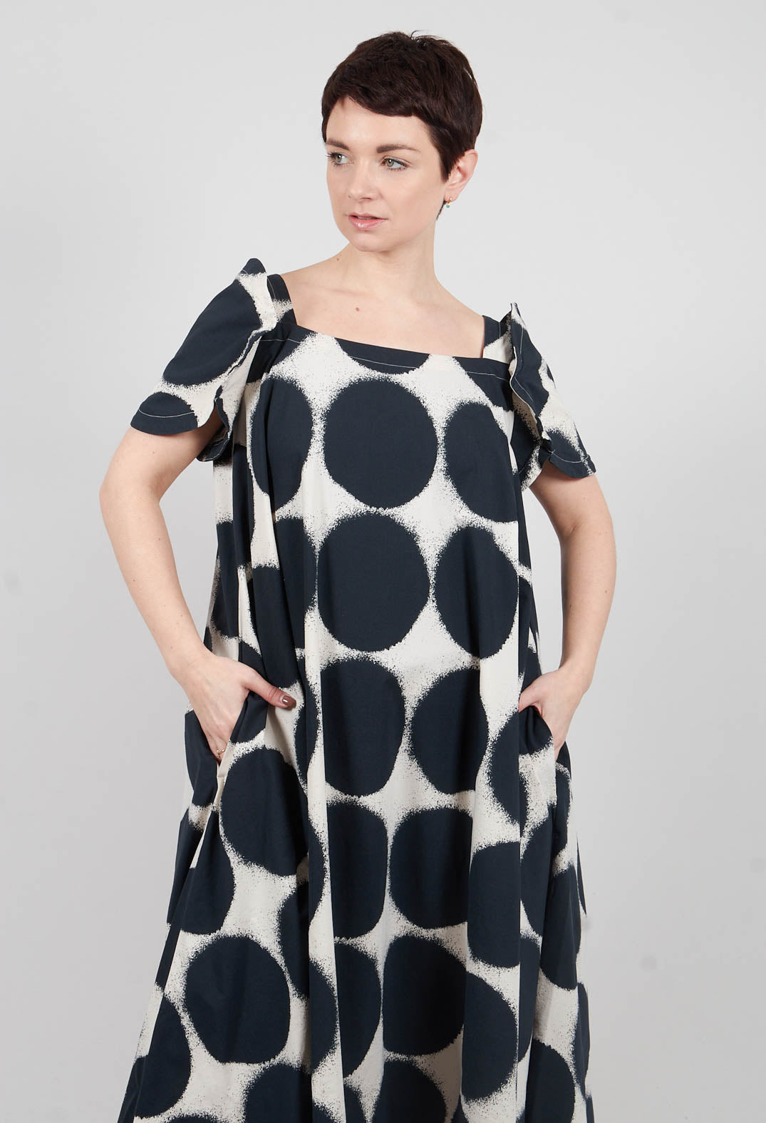 Round Sleeve Dress in Black Print - 1630908