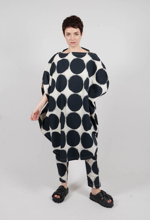 Overcut Sholder Dress in Black Print - 1630909