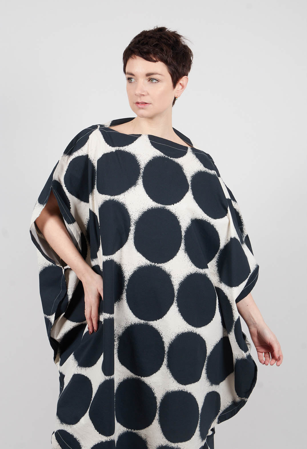 Overcut Sholder Dress in Black Print - 1630909