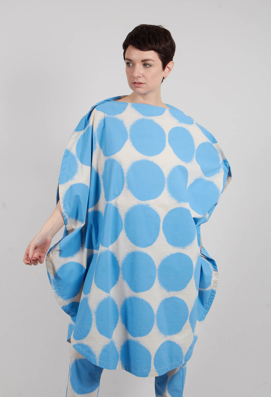 Overcut Sholder Dress in Ice Print - 1630909